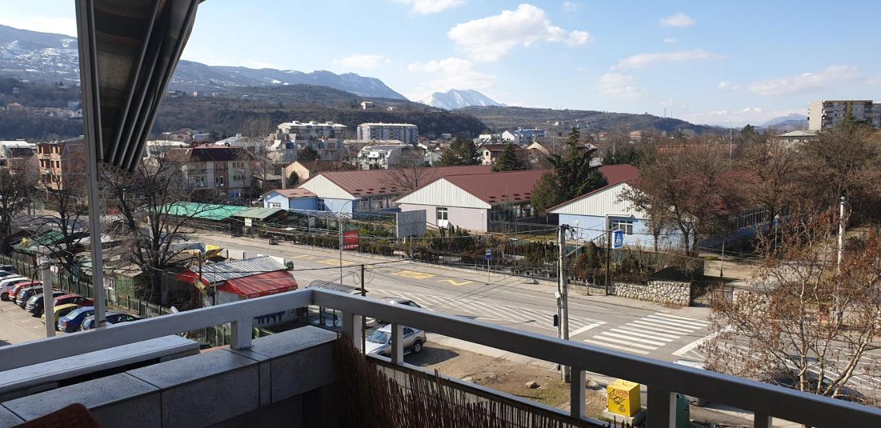 Spectacular Apartment In Skopje, City Mall Area Luaran gambar