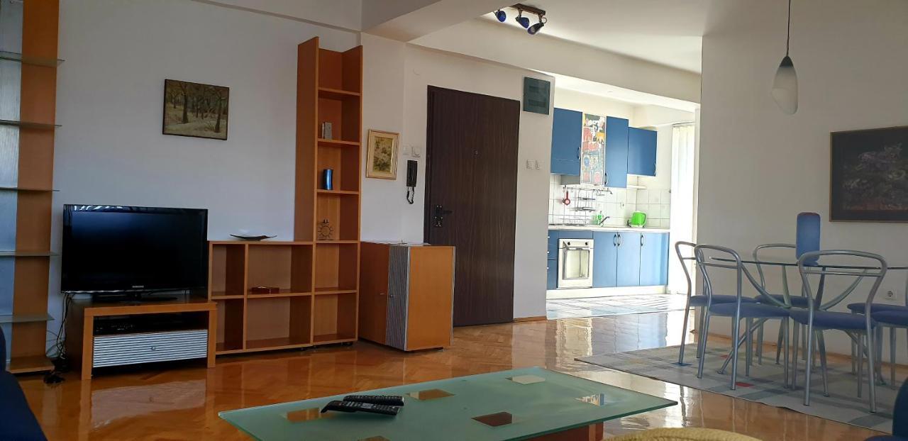 Spectacular Apartment In Skopje, City Mall Area Luaran gambar